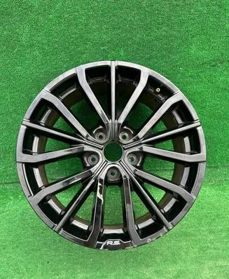 R18 alloy rim