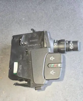 Renault Kangoo II Wiper control stalk 43007 28473052147 3094170752