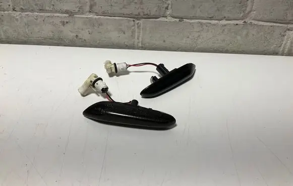 BMW 3 E92 E93 Front fender indicator light 6939816