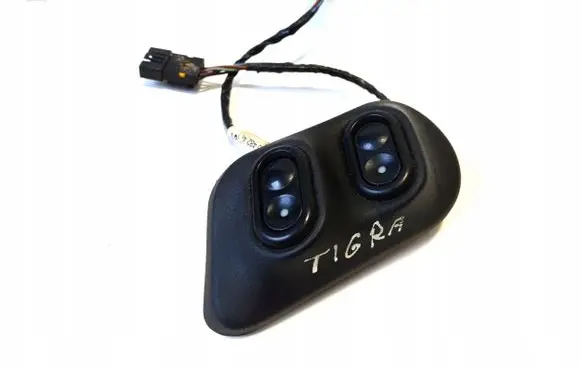 Opel Tigra A Electric window control switch 90482203L