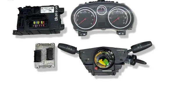 Opel Corsa D Engine ECU kit and lock set 55557934 1039S17768 0261208941