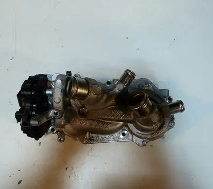 Thermostat/thermostat housing