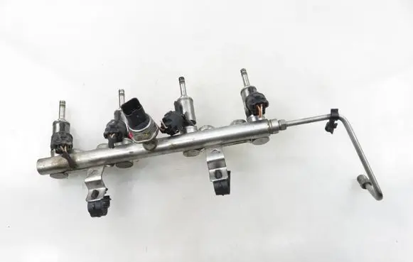 Peugeot 508 Fuel main line pipe 0261500073 V756805180