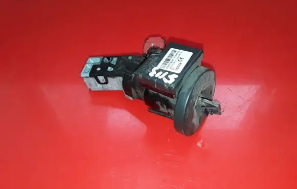 Dacia Dokker Ignition lock 487003947R G6447A639 21986212
