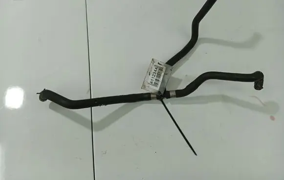 Volkswagen Cross Polo Engine coolant pipe/hose 