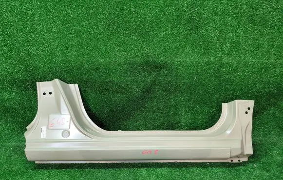 Suzuki Swift III Sill