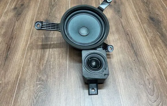 Jaguar F-Type Subwoofer speaker EX5318808AE EAG20881ALF