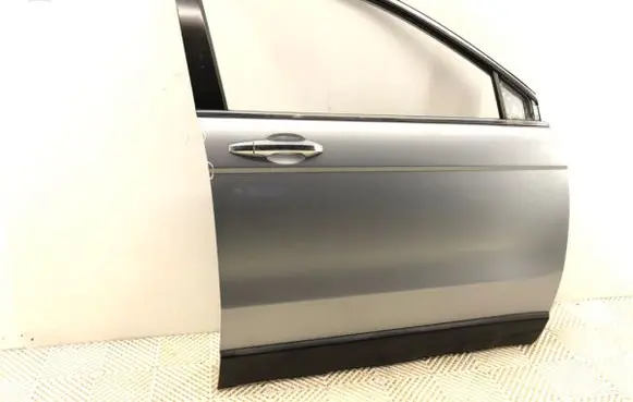 Honda CR-V Front door