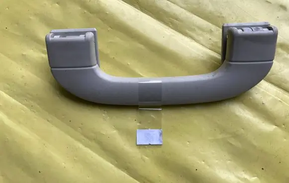 Mercedes-Benz A W169 Front interior roof grab handle A1698100151 PA6GF15 3140403