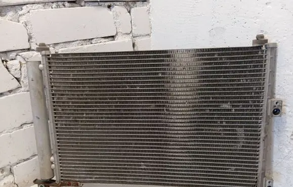 Ford Ranger A/C cooling radiator (condenser)