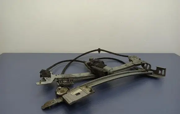 Renault Megane II Front door window regulator with motor 116938B