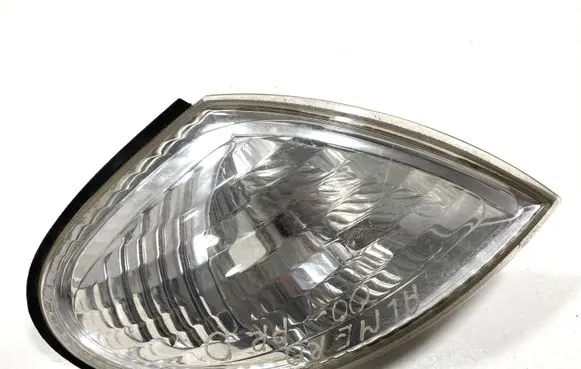 Nissan Almera N16 Front indicator light 26130BM415