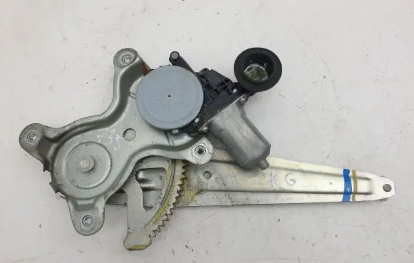 Lexus IS 220D-250-350 Rear door window regulator with motor 8571058010