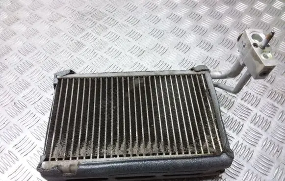 Chrysler Town u0026 Country V Air conditioning (A/C) radiator (interior) 