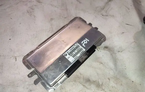 BMW 7 F01 F02 F03 F04 Air suspension control unit module (rear) 6868931 37146868931 37146871062