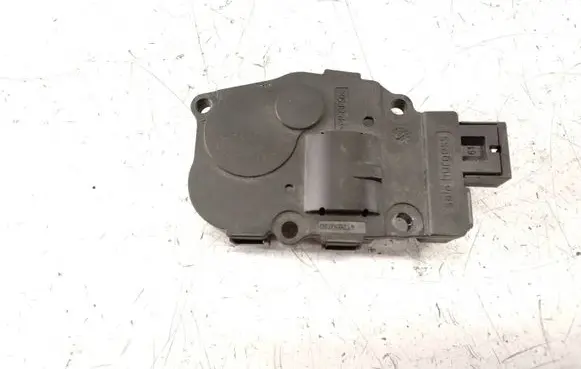 BMW X1 E84 Air flap motor/actuator EFB332 19112010 CZ1139300714