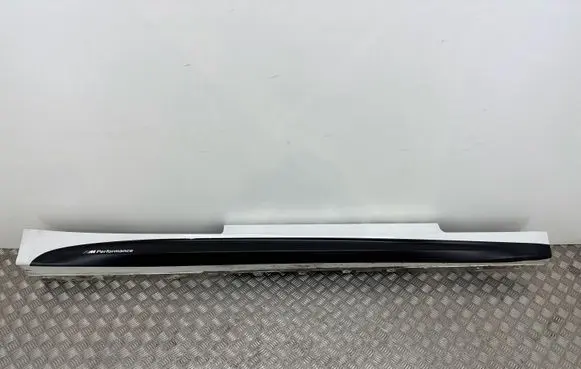 BMW 4 F32 F33 Sill 8054540