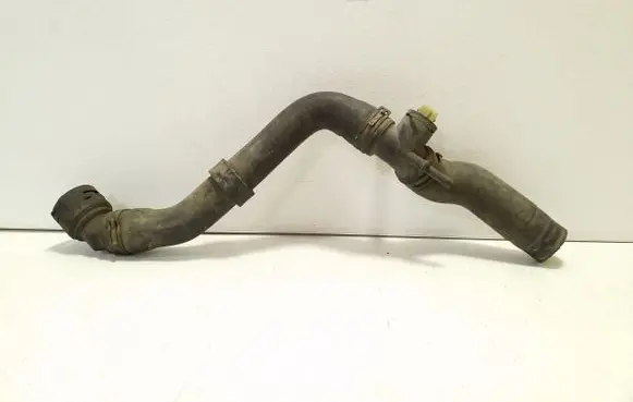 Audi A3 S3 8L Engine coolant pipe/hose 8L0122101C