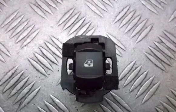 Renault Vel Satis Quarter vent window switch 