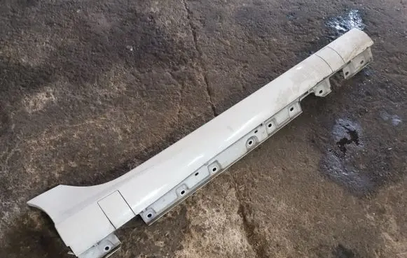Mercedes-Benz SLK R172 Sill