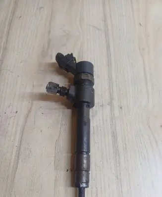 Opel Zafira B Fuel injector 0445110276