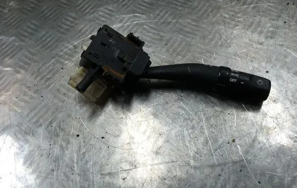 Hyundai Santa Fe Indicator stalk 2020057632 PA66GF30
