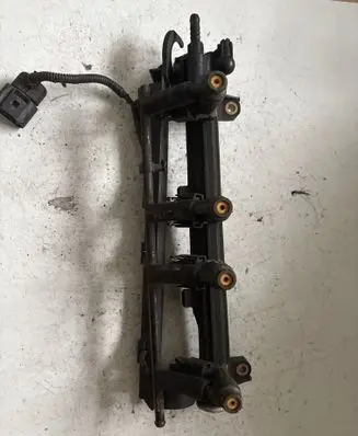 Audi A4 S4 B5 8D Fuel main line pipe 037133317