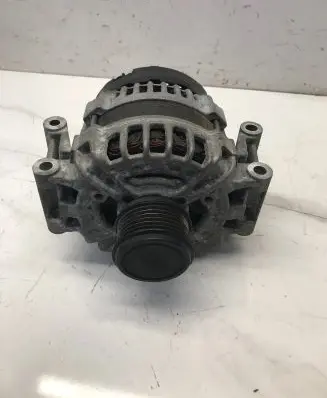 Audi A5 8T 8F Generator/alternator 06H903018J