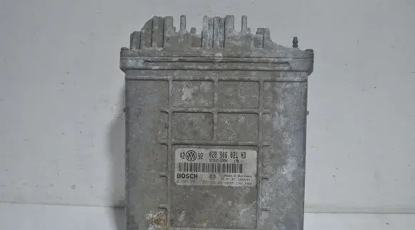 Volkswagen Golf III Engine control unit/module 028906021HD