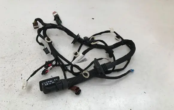 Peugeot 3008 III Front door wiring loom/harness boot 9856946780