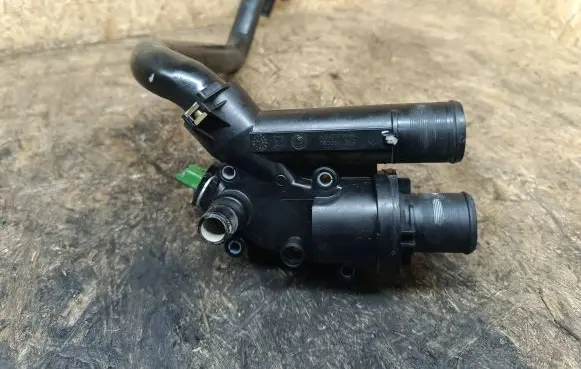 Jaguar XF Thermostat housing 9657182080