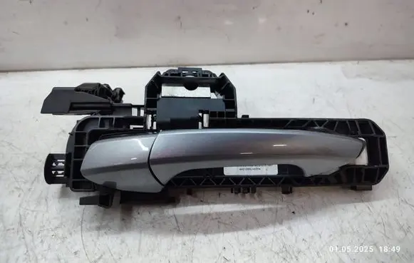 Mercedes-Benz ML W166 Front door exterior handle A2047602134