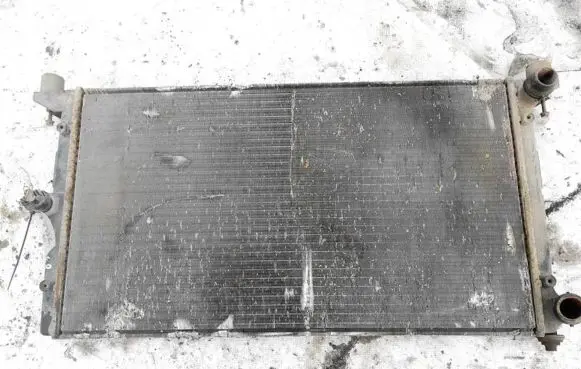 Volkswagen Sharan Coolant radiator 7m3121253g