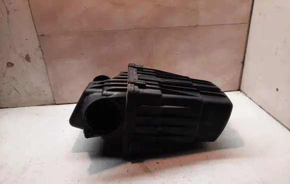 Peugeot Partner Air filter box 9643853880 964715458001 9643853980