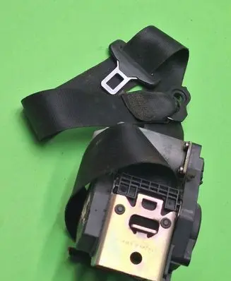 Mercedes-Benz E W211 Front seatbelt 609098200B