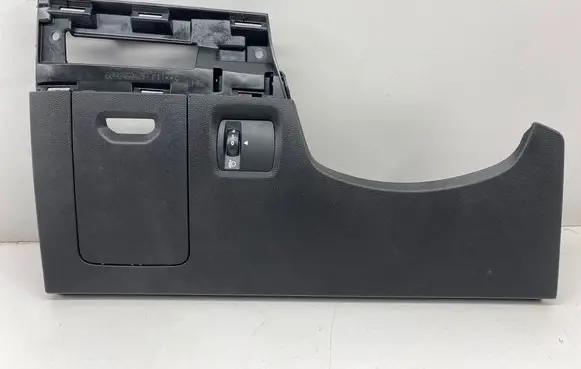 Dacia Sandero III Dashboard lower bottom trim panel 689215948R 00239556