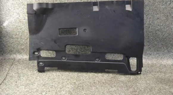 BMW 7 E65 E66 Dashboard lower bottom trim panel 8223670 72758410 B7045014