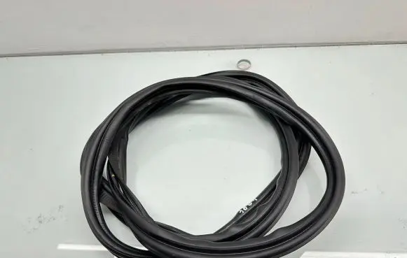 Renault Megane IV Trunk rubber seal (body) 