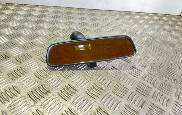 Subaru Outback Rear view mirror (interior) E13010836