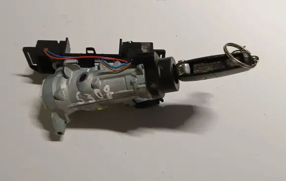Volkswagen Touran II Ignition lock 03496D26111 1K0905851B