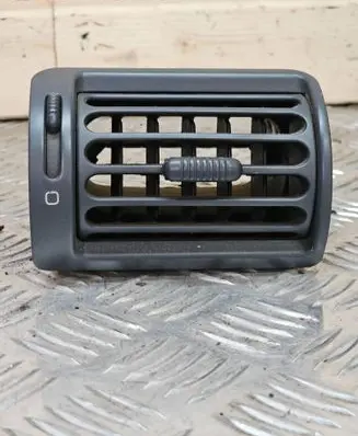 Peugeot 806 Dashboard side air vent grill/cover trim 
