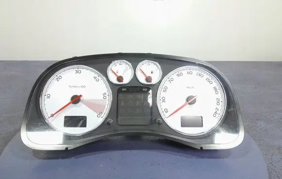 Peugeot 307 Speedometer (instrument cluster) P9661323180