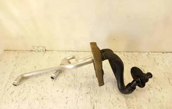 Mercedes-Benz C W203 Engine coolant pipe/hose 558001100 2038302596