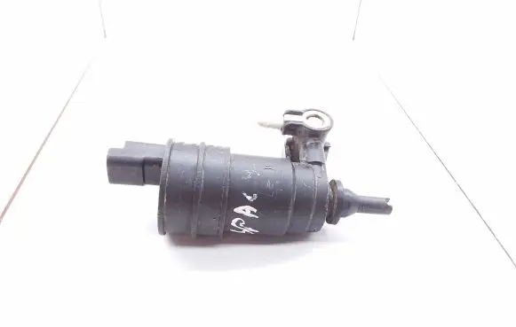 Renault Espace III Windscreen/windshield washer pump 430702B