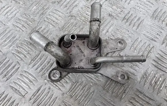 Toyota Prius (XW50) Engine oil radiator 912080862