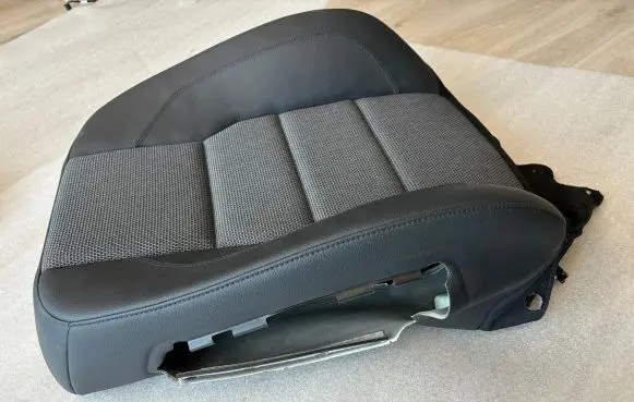 Mercedes-Benz C W204 Front passenger seat console base A2049109800 2049109800