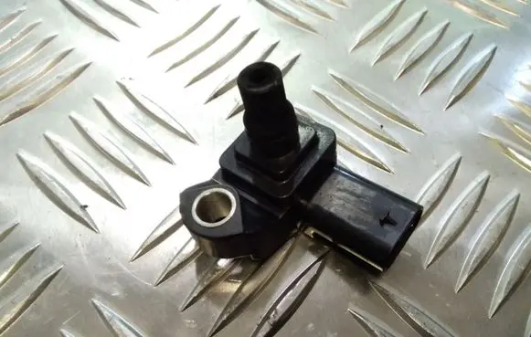 BMW 1 E81 E87 Air pressure sensor 780474201 908012H22
