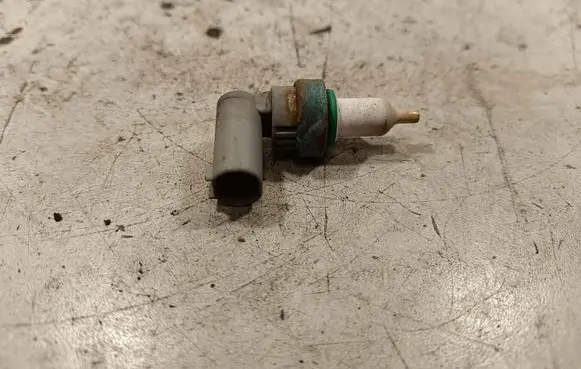 Mercedes-Benz E W213 Coolant temperature sensor A0009056102
