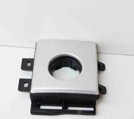 Dashboard glove box trim