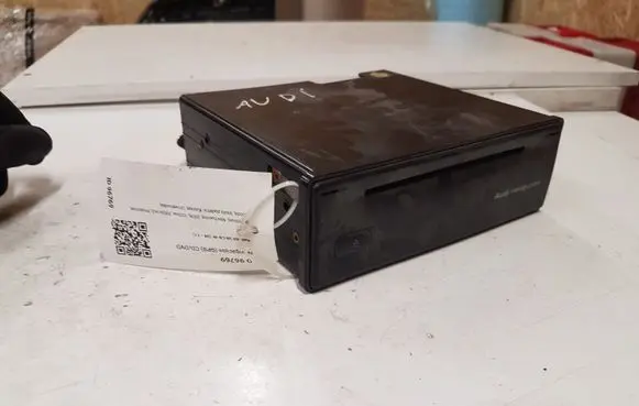 Audi A6 S6 C6 4F Navigation unit CD/DVD player 4D0919892
